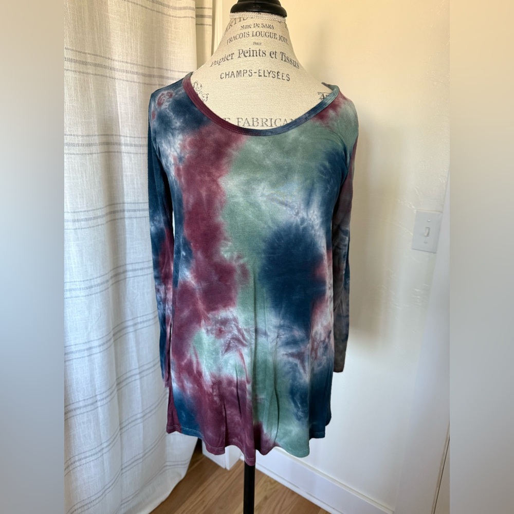 Soft surroundings Tie-Dye Long Sleeve Top‎